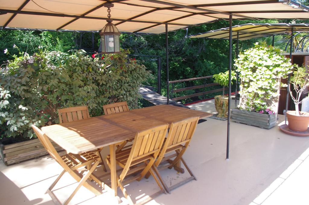 Peniche Le Hasard Bed and Breakfast Villeneuve-lès-Avignon Eksteriør billede